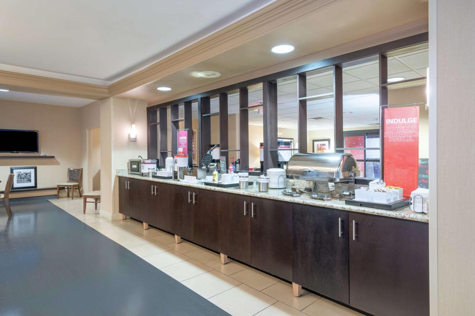 Hampton Inn Corydon Buitenkant foto